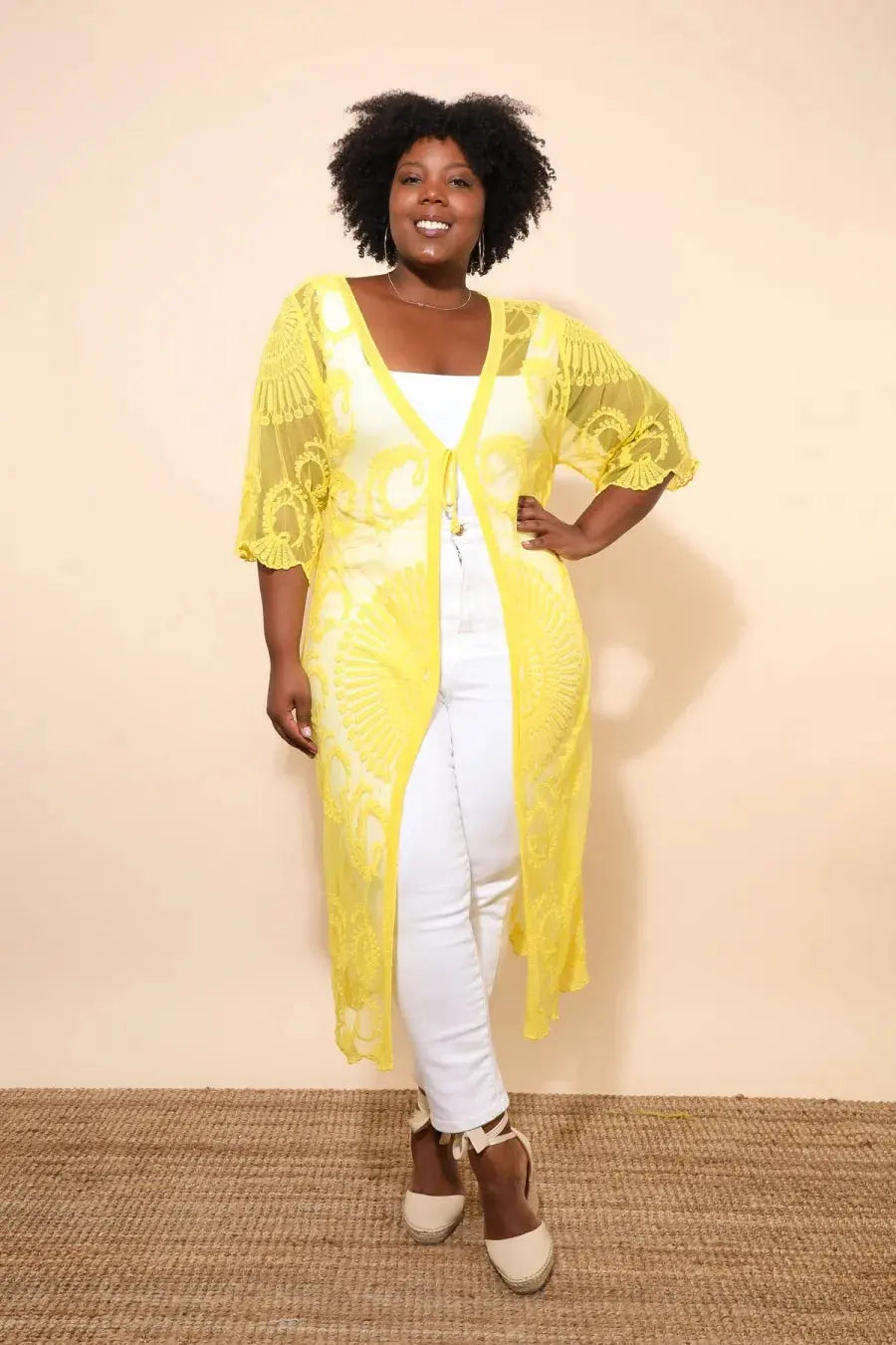 Cardigan en Dentelle Jaune Tournesol VETI STYLE